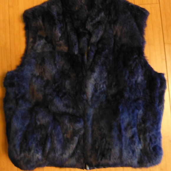 Reversible genuine rabbit fur to poly zip up warm vest - Picture 1 of 5